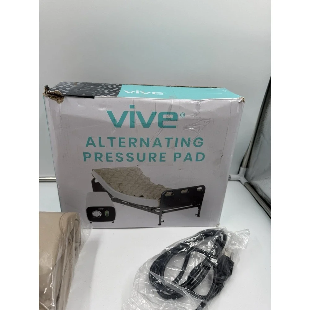 Vive Alternating Air‎ Pressure Mattress Pad with Quiet Pump - Open Box